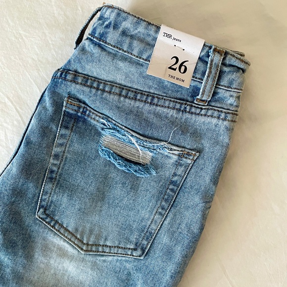 TNR Mom Jean - Picture 7 of 7